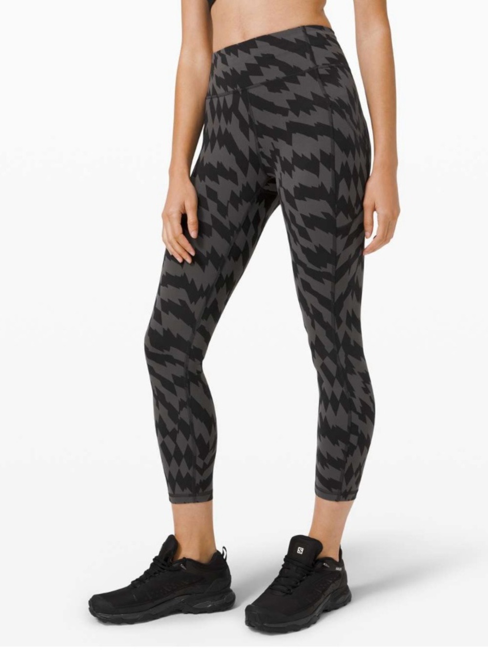Lululemon Invigorate High-Rise Tight 25"
Voltage Graphite Grey Black
